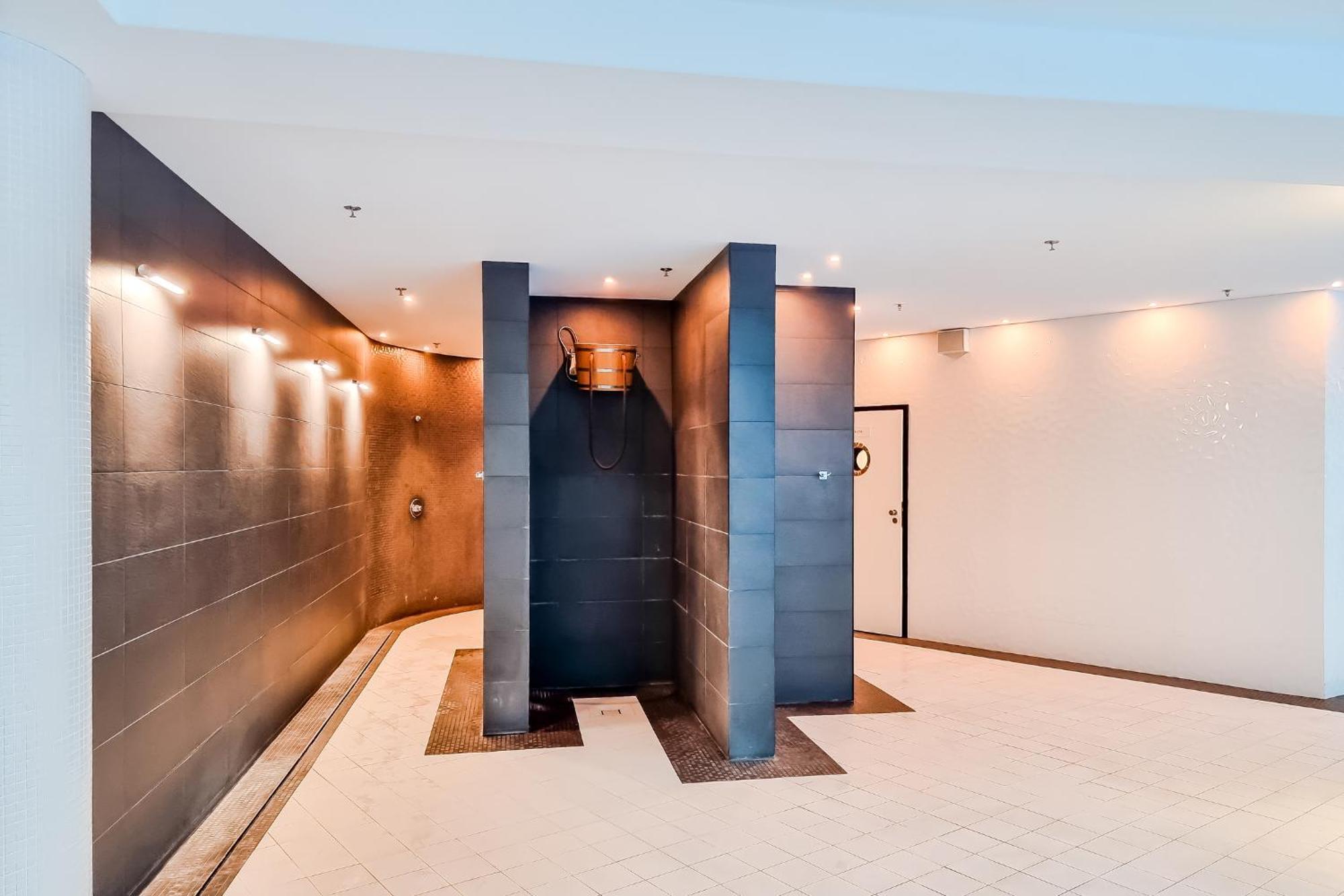 Hanza Tower Apartment No. 524 - Swimming Pool, Jacuzzi, Balcony Щецин Екстер'єр фото